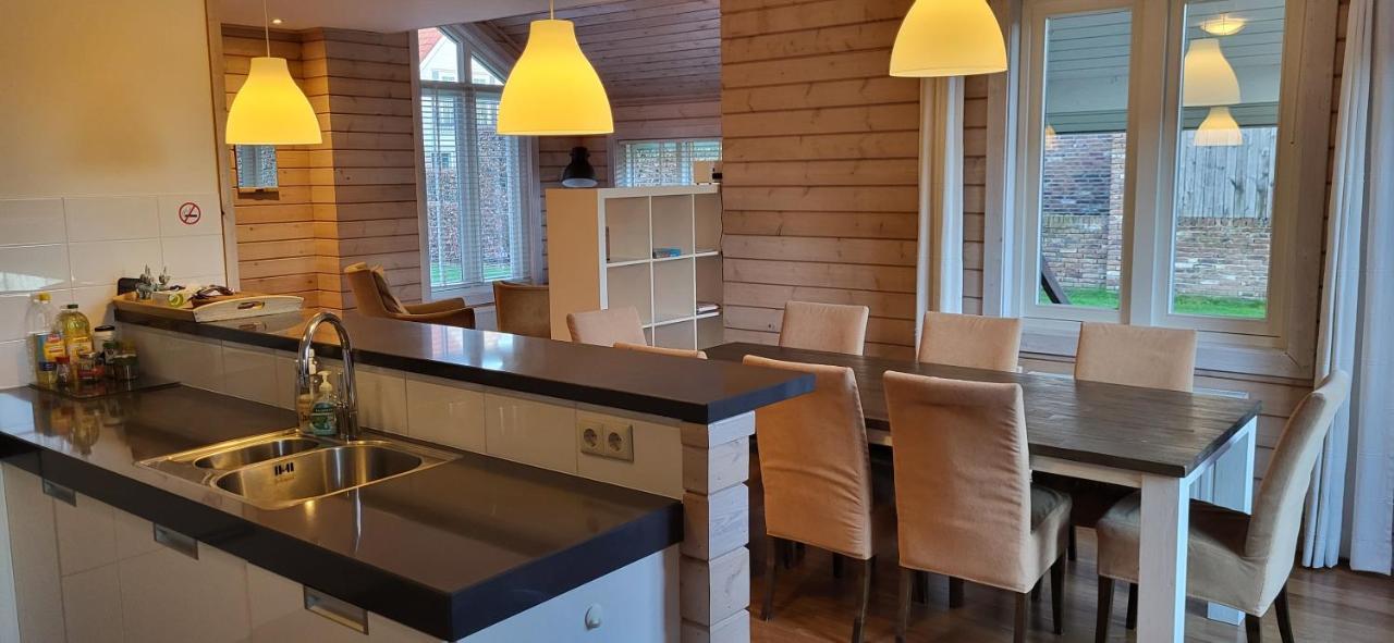 The Black House - Luxurious Holiday Villa Zeewolde Bagian luar foto